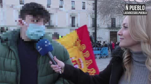 Un joven en un acto de VOX: "He venido por la coña"