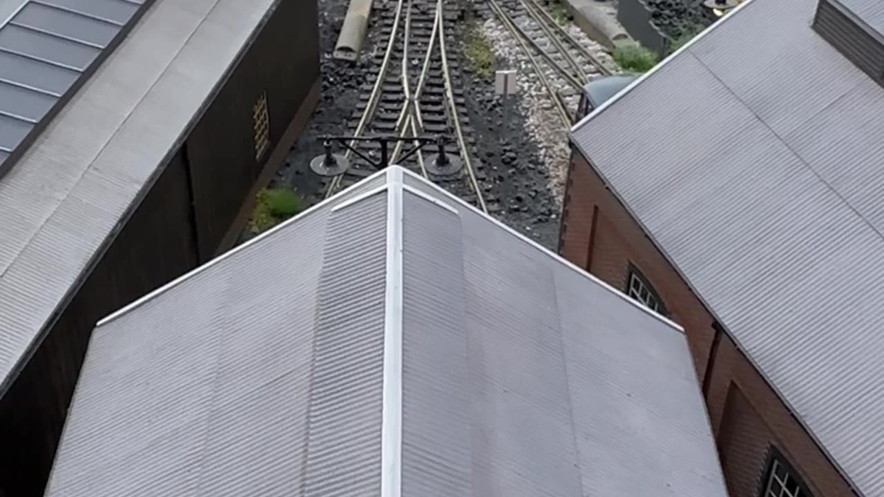 Class 85 E3056 enters the engine sheds.