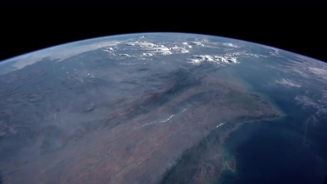 ISS Expedition 42 Time Lapse Video of Earth