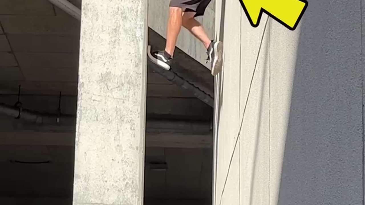 Alleyway Parkour slider