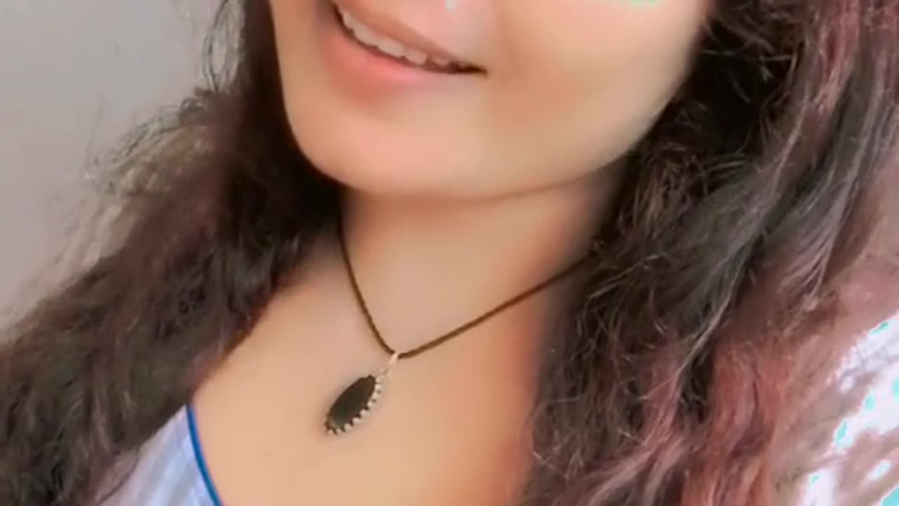 Girl butifull voice video