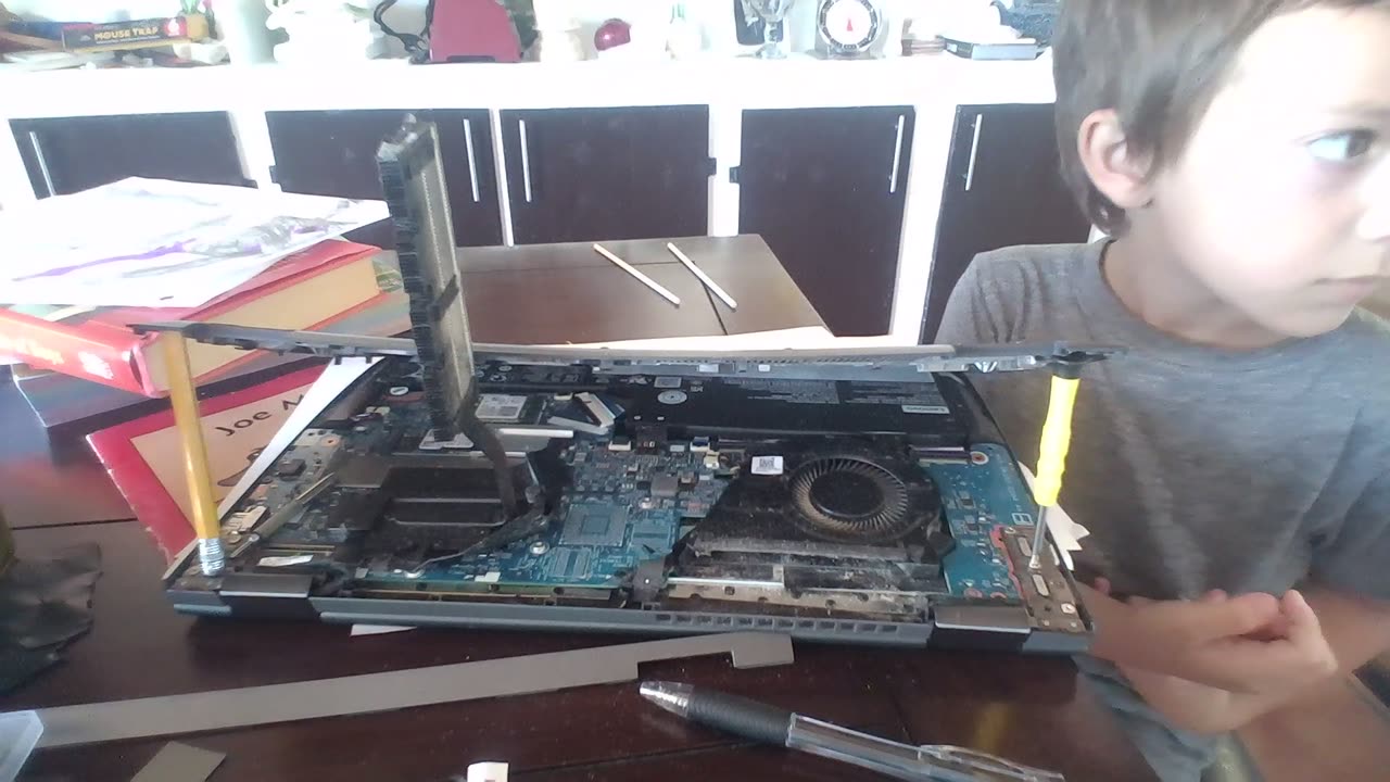 my old computer whats in side???