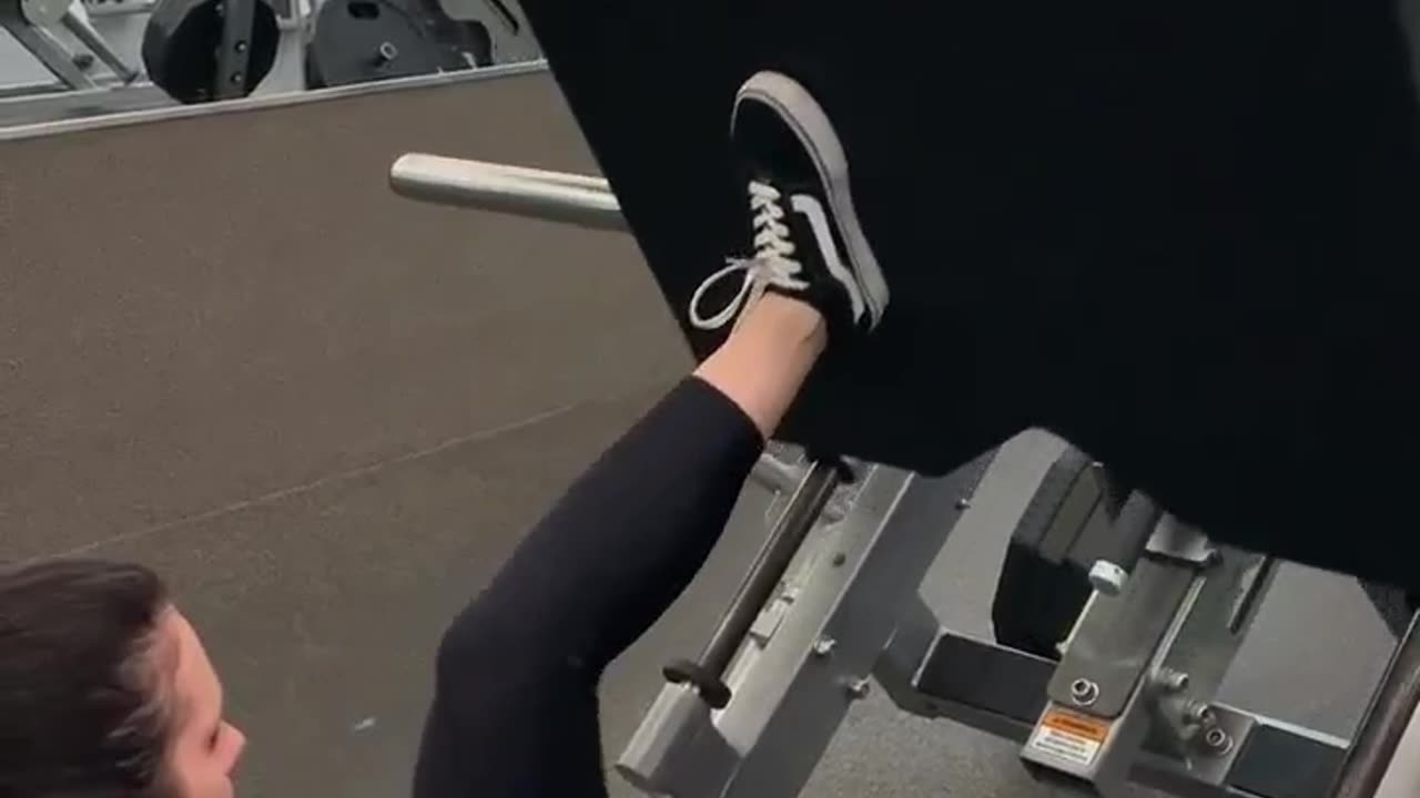 R.E.P.S Personal Training - Single Leg Leg Press