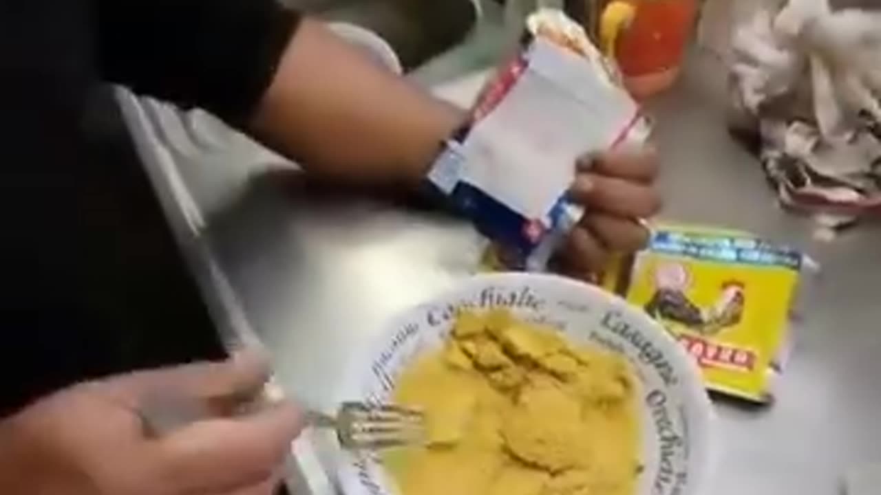 W rosole Podravki znaleziono robaki.