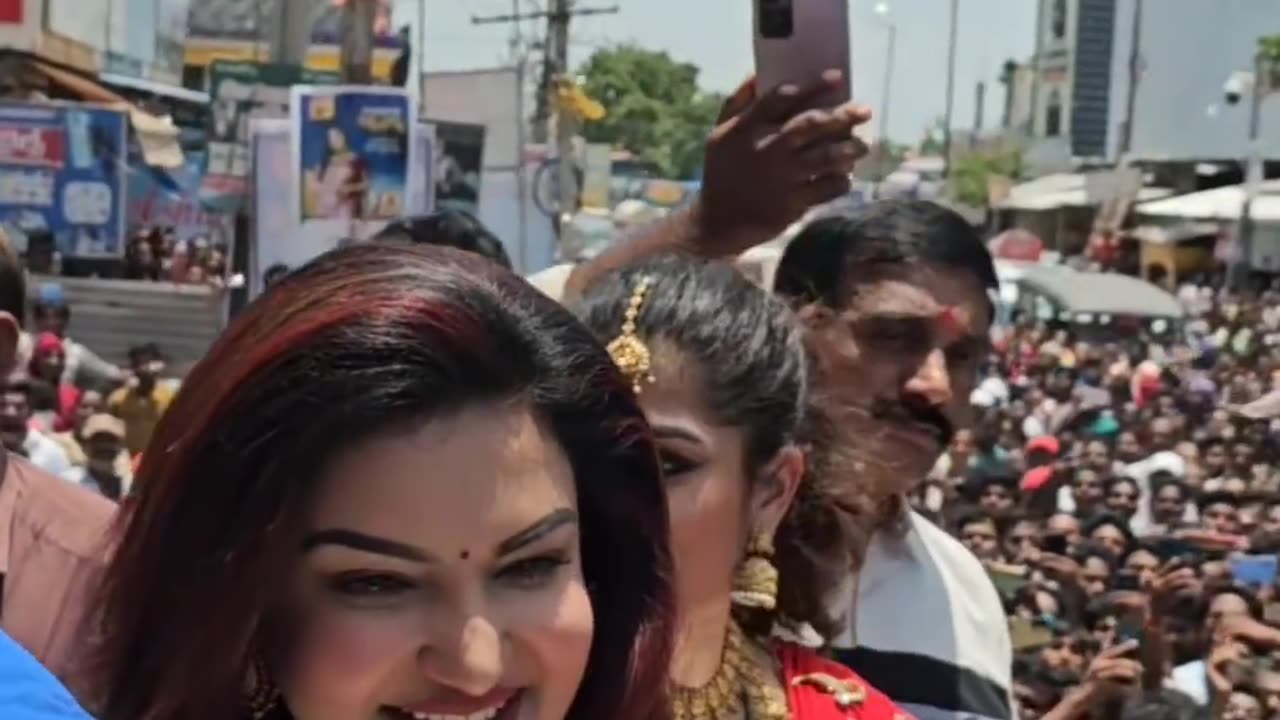 Me , honeyrose in red saree to meet the fans