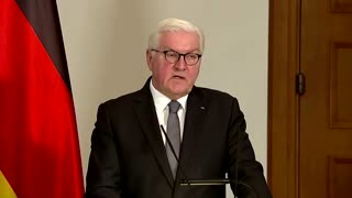 'Stop the craziness of this war' -German president