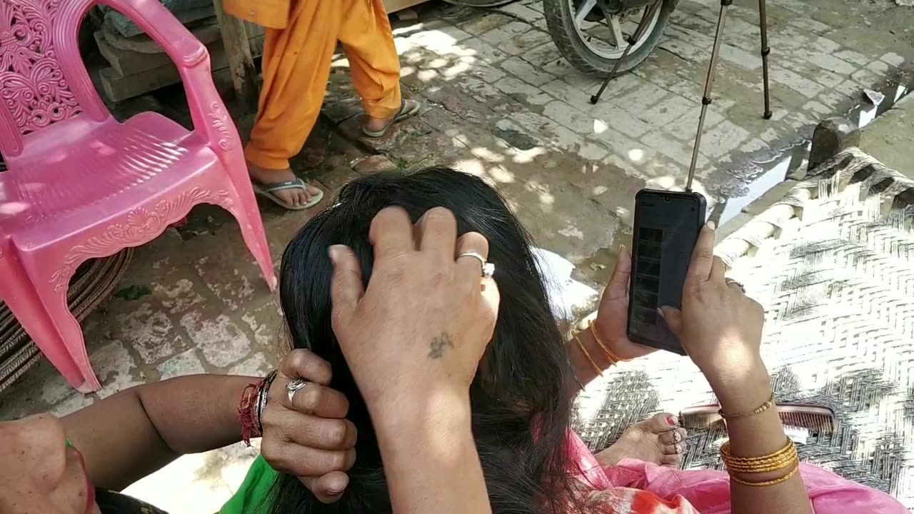 Head massage 🥰