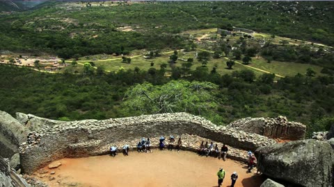 10 AFRICAN ANCIENT MYSTERIES SCIENCE CAN'T EXPLAIN.