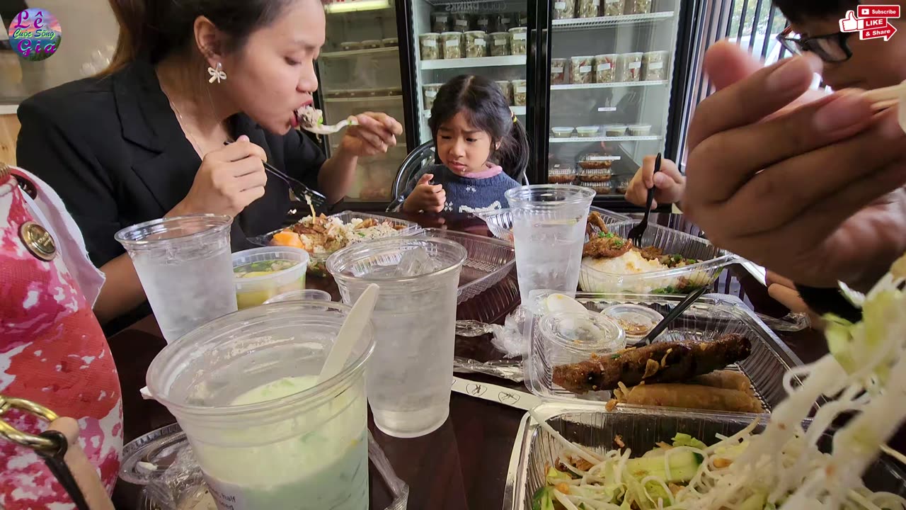 Buổi Ăn Trưa ở Quán Food To Go Danh's Kitchen, Portland Oregon (Ẩm Thực Đó Đây 9)