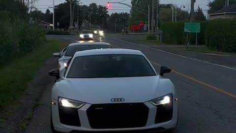 Audi R8😱