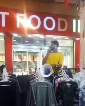 How to advertise selling clothes