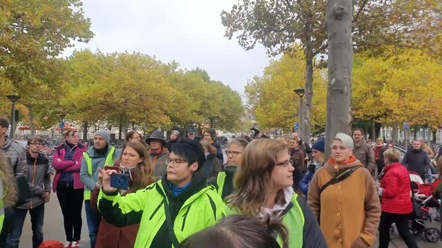 Rede Wolfgang Greulich, beim Halt der Info Tour in Göttingen