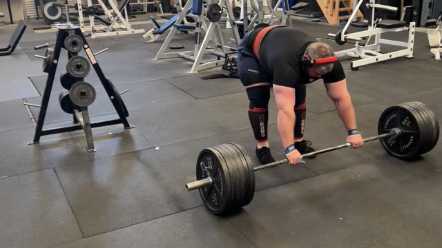 585lbs x 11 reps Deadlift