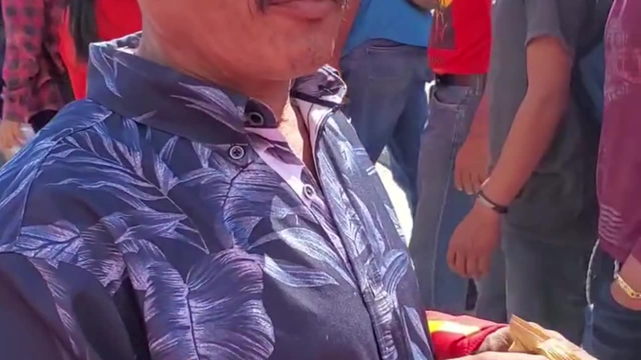 El único Hondureño que no come frijoles.