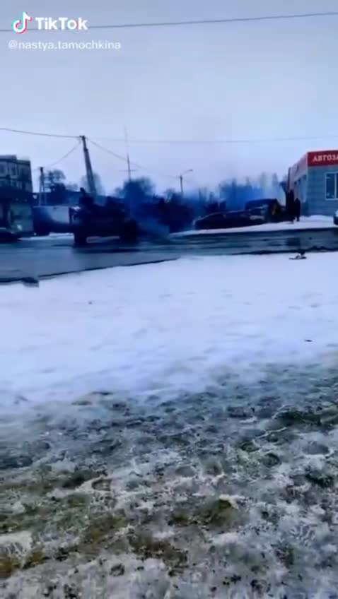 More tanks moving in the Tomarovka area of Belgorod