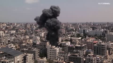 Israël envisage "une semaine" de raids sur Gaza