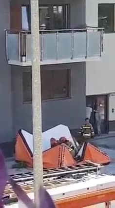 Co tam się podziało!! Jelenia Góra- wczoraj. Młoda kobieta najpierw rzucała talerzami i nożami w