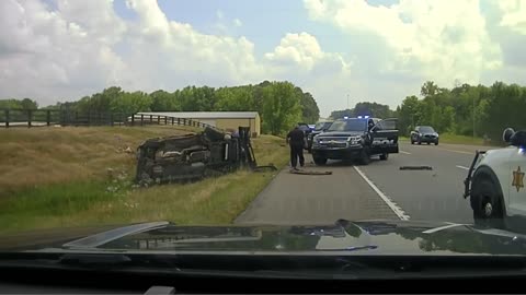 Wild Long Police Chase that Ends with the Suspect Dying after Pitt Maneuver