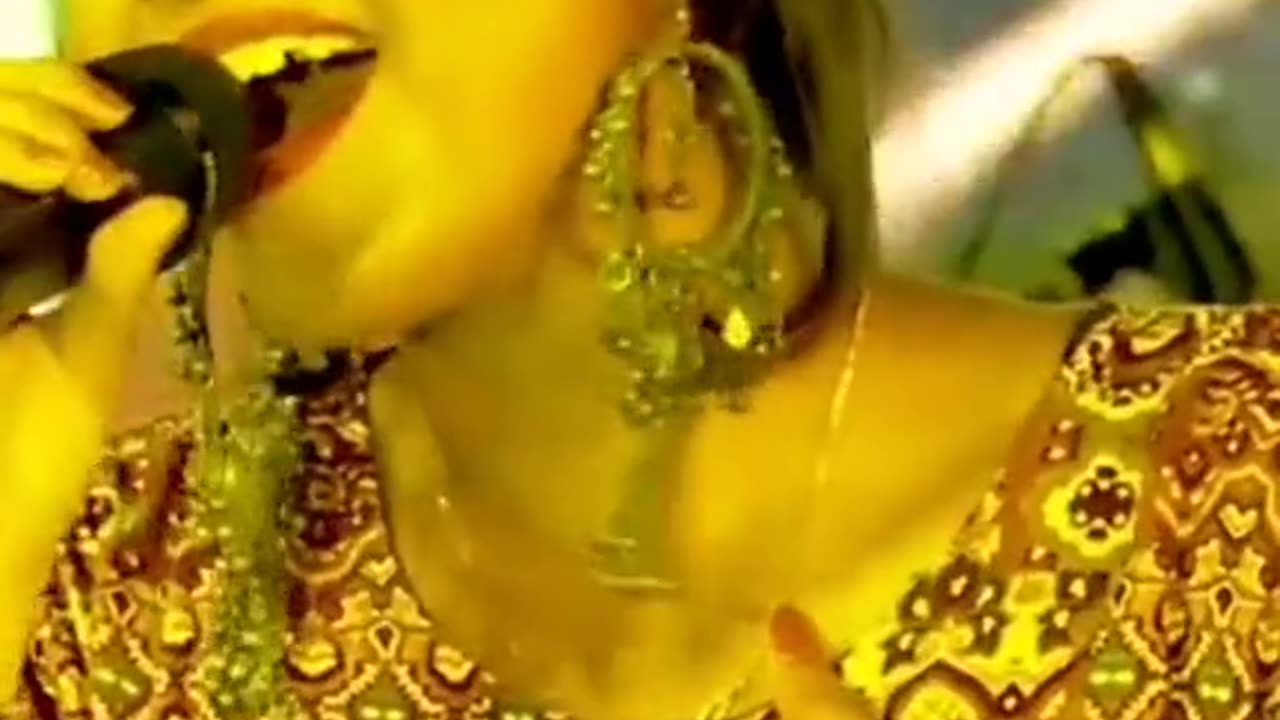 Kahani Suno song /by Bangladeshi female singer