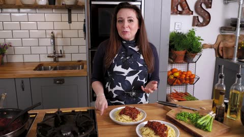 Quick and Easy Spaghetti Bolognese - Family Favourite!