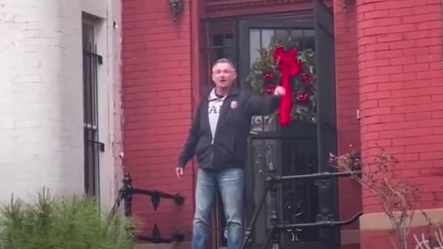 DC Resident Goes Off On Capitol Building Rioters, Bonds With Stranger