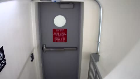 6153RHOBGRRGST1StairwellSide_2021-01-06_17h20min02s060ms.mp4