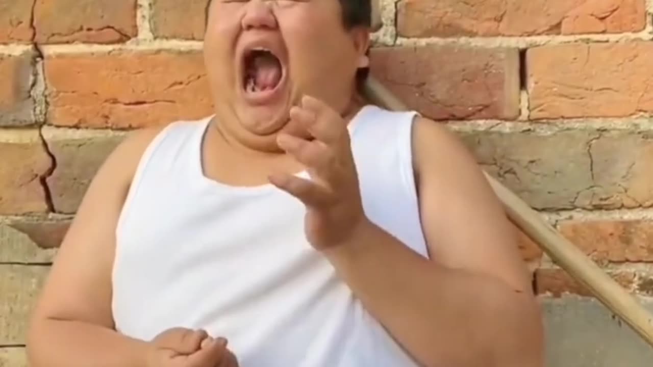 Viral shorts video 😭 funny shorts,🤣 comedy shorts #shorts #funny #trending