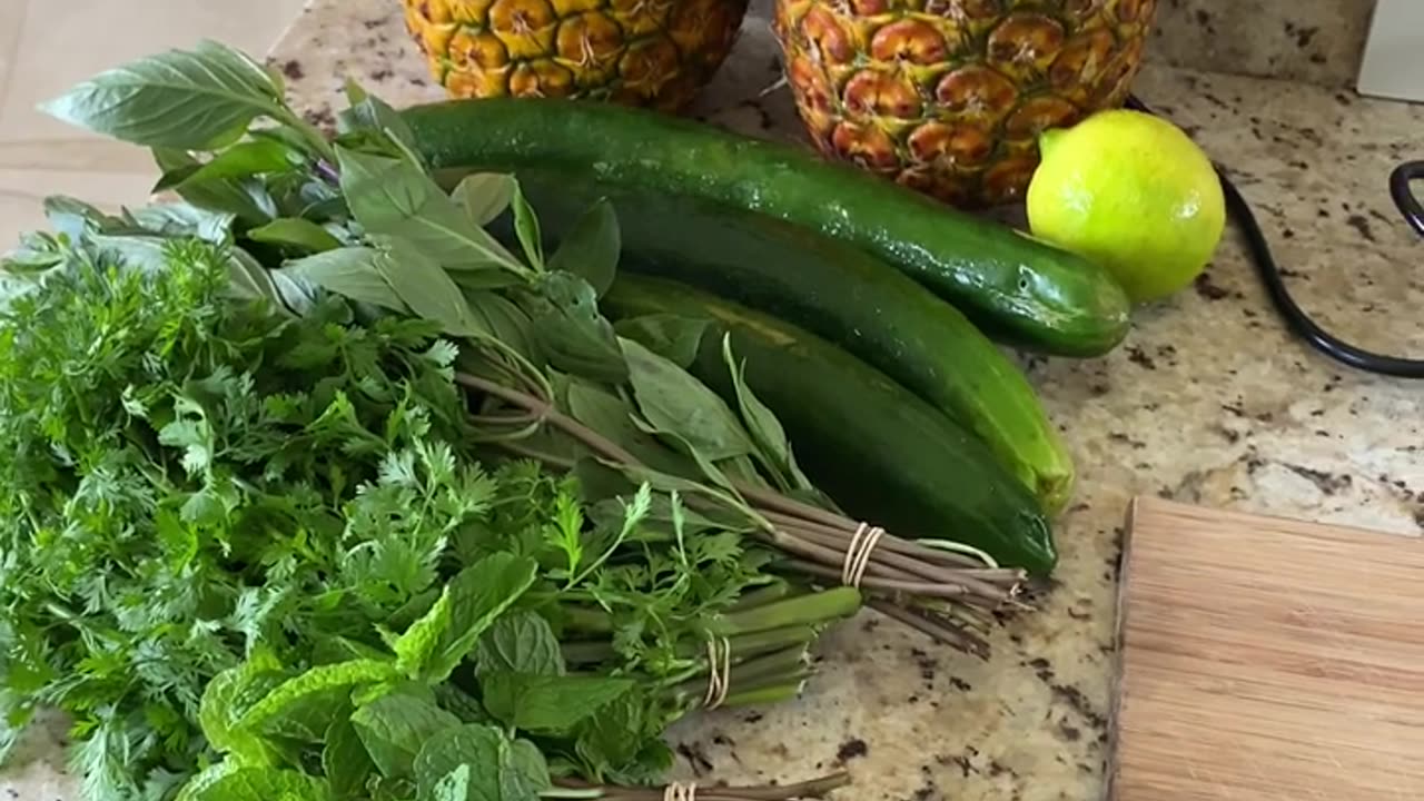 Juice Recipes Detoxify Nuclear Radiation & Chemical Fallout WW3 Train Derailment Explosions