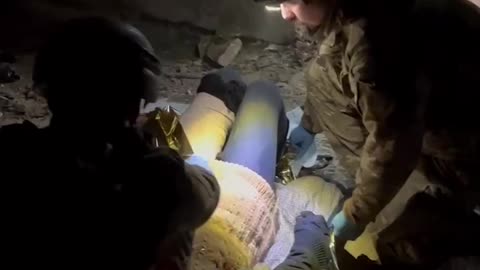 Ukrainian forces helped civil people who was under russian artillery bombing in Bachmut city