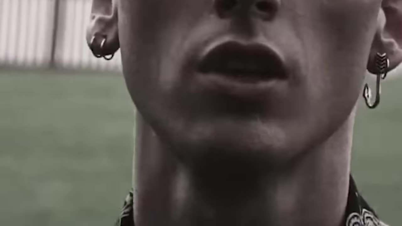 MGK messes with wrong man