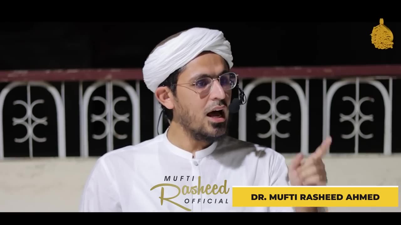 Viral Clip of Imam with Cat & Behaviour Towards Animals | Mufti Rasheed Official