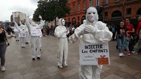 Les Masques BLancs Toulouse Sitting morts apres injection et deambulation le 8 oct