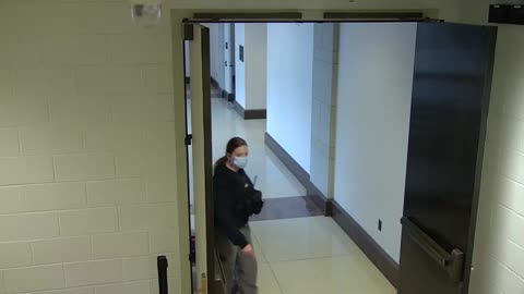 7183CVCULElevator#5Lobby_2021-01-06_11h00min01s970ms.mp4
