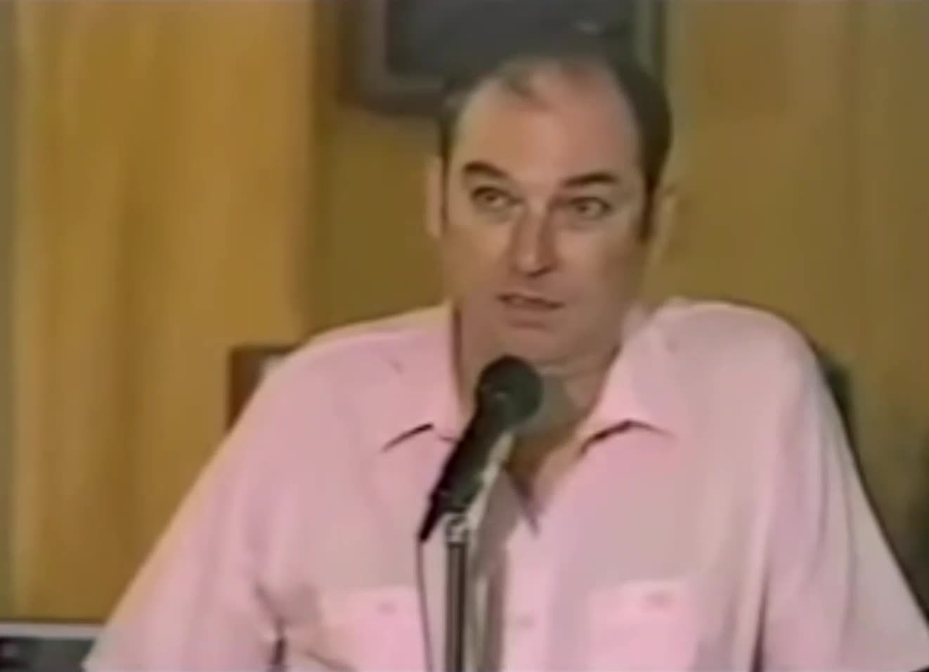 WILLIAM COOPER lecture - UFOS - WHO KILLED JFK - ILLUMINATI PLAN FOR EXTERMINATION OF HUMANITY (NOW)