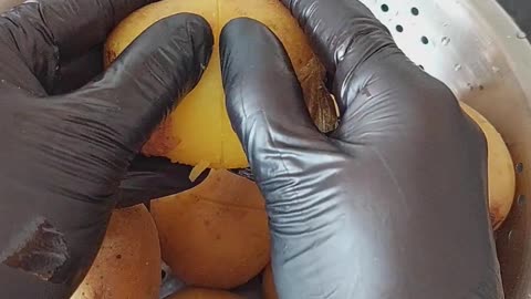 Potato Life Hack: Easy way to Peel Potato