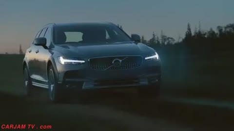 Volvo V90 Cross Country Commercial