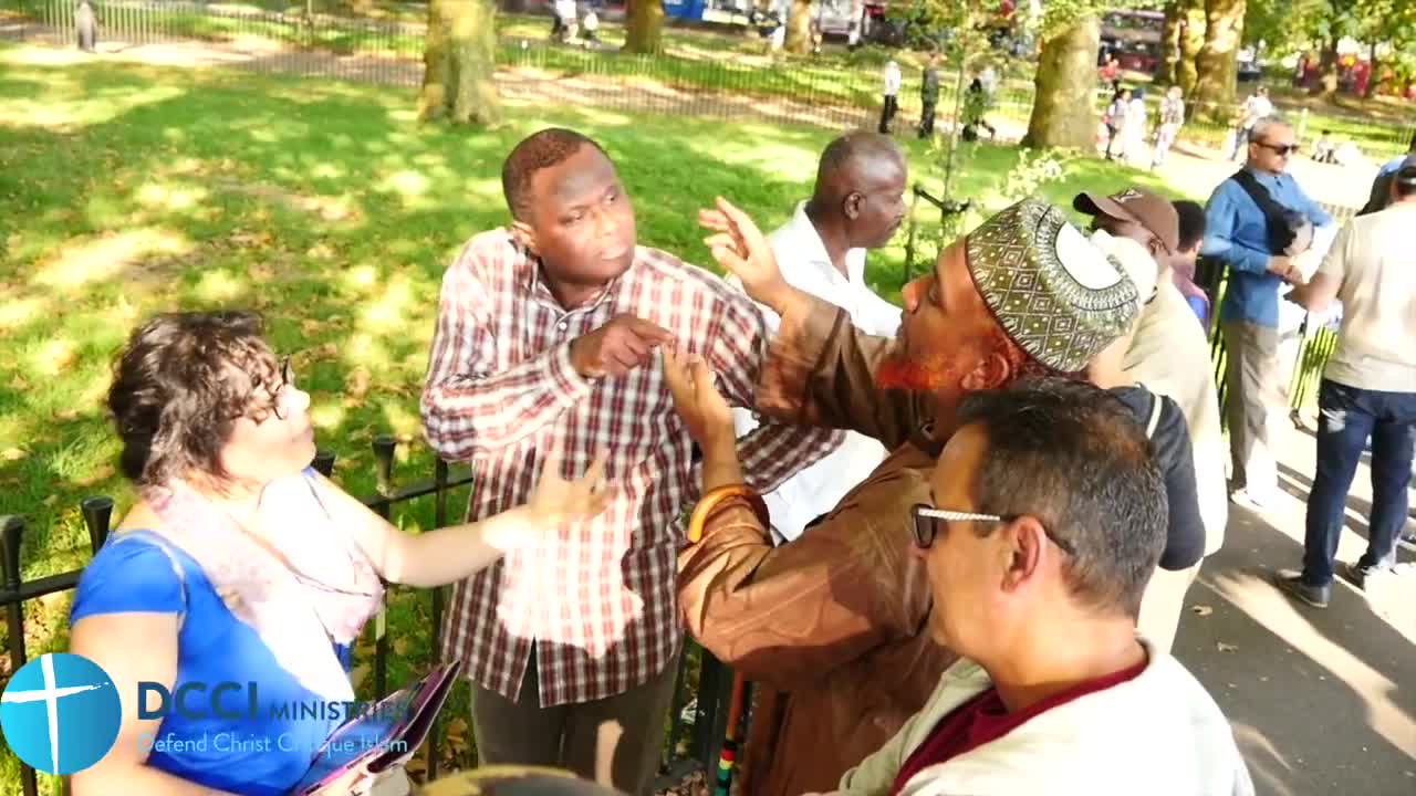 Confessions of Love - DCCI at Speakers Corner