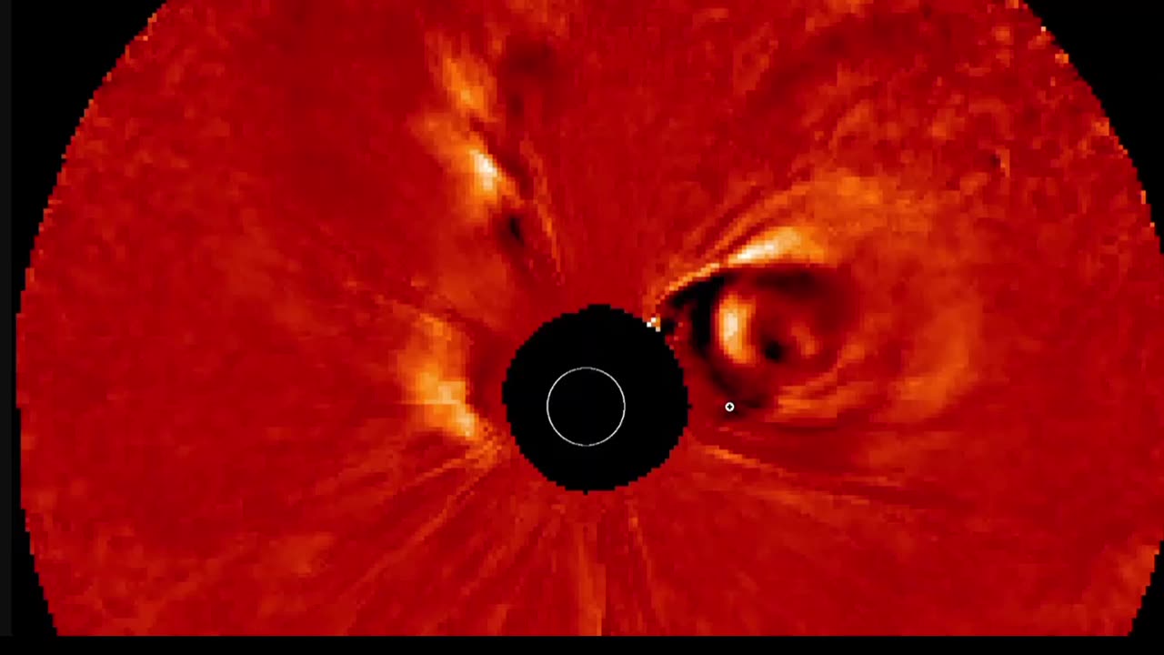 Comet 2023 P1 & The Sun : " Kind of Looks Like A Eye by SUN " ?