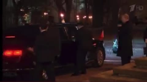 Putin personally escorted Xi Jinping to his car after talks in the Kremlin