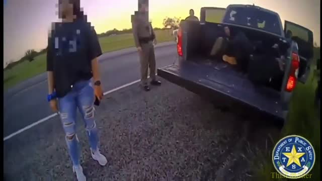 During a traffic stop, 11 illegals found in a truck's bed