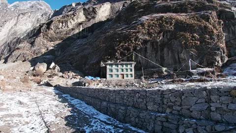 Only house survived during avalanche 2015