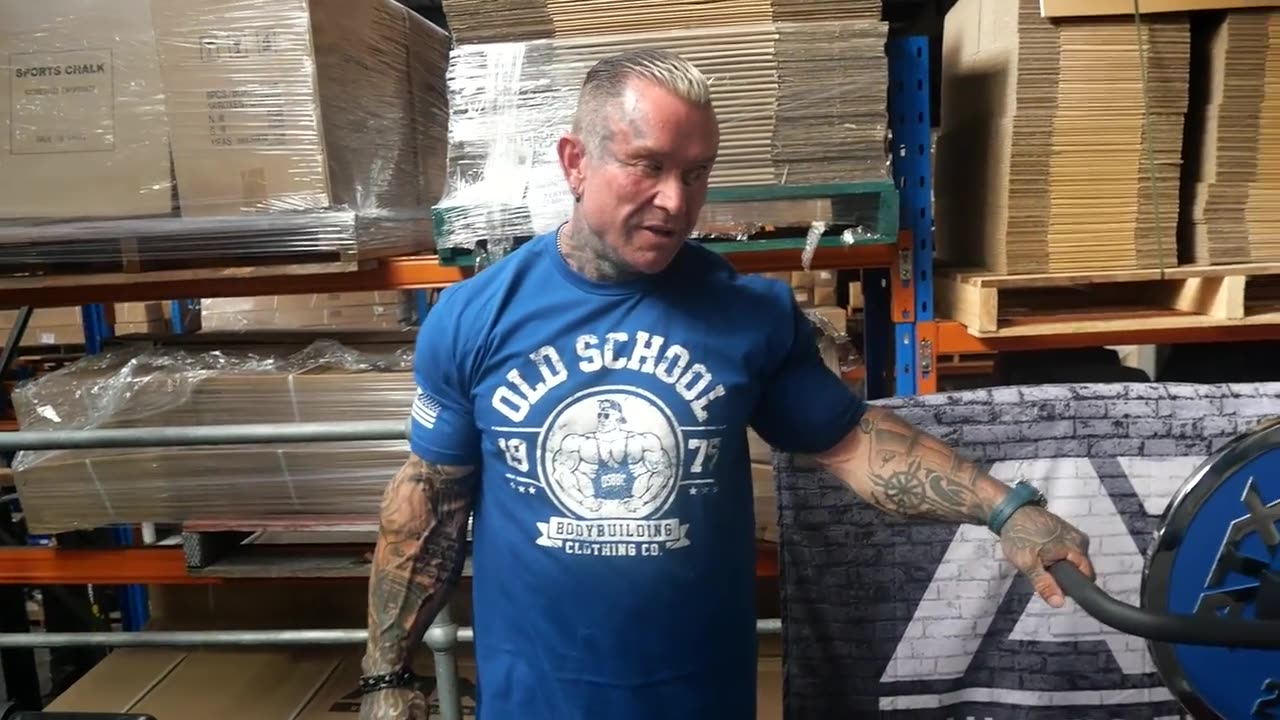 LEE PRIEST: Lever Shoulder Pressing on the ATX® Triplex Multi Gym