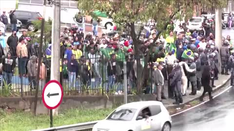 Brazil: Bolsonaro urges protesters to lift blockades