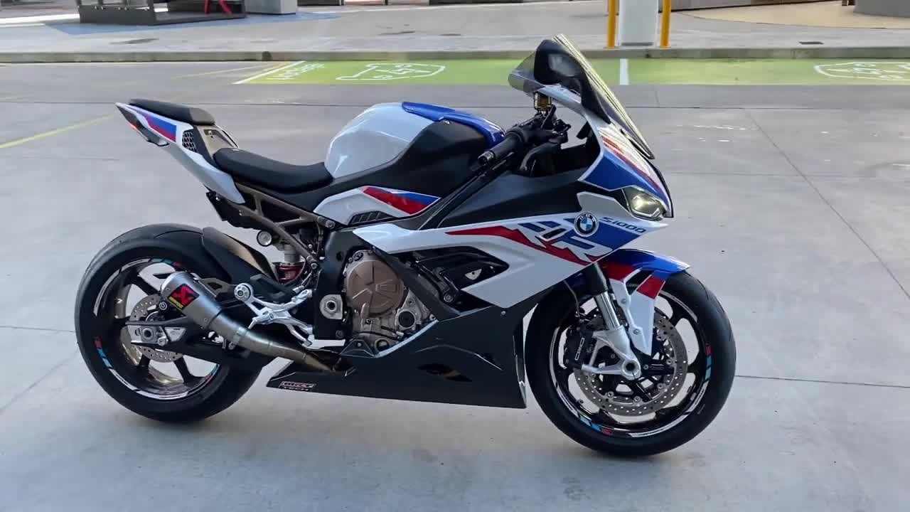 2022 BMW S1000RR M + full Akrapovic MotoGP exhaust (flames 🔥🔥) + Ilmberger carbon