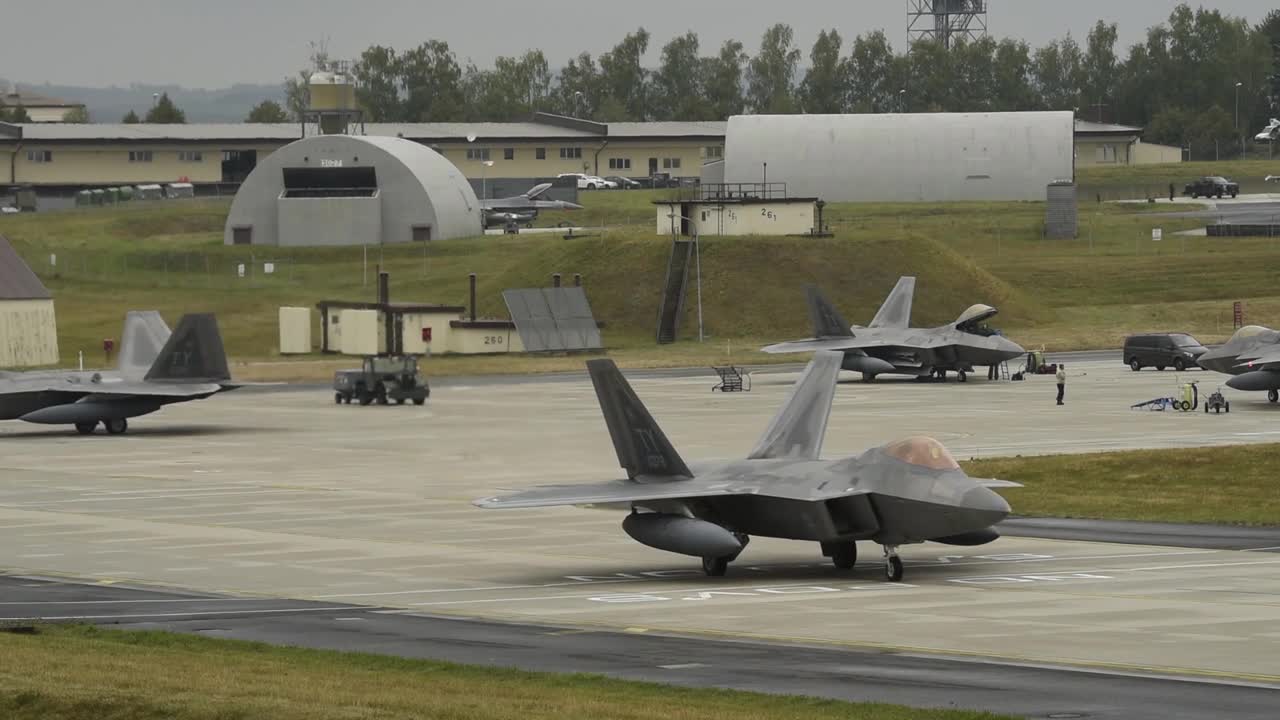 US AIR FORCE F 22 RAPTOR
