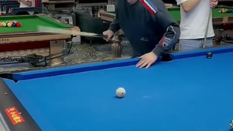 Funny video Billiards million views p329