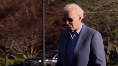USA: Joe Biden ignores questions following a weekend of rest in Delaware.