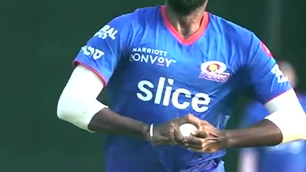 Jaspreet bumrah ki 150ke speed me building
