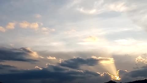 Beautiful sky with clouds and kites in sri lanka 🌝🤓