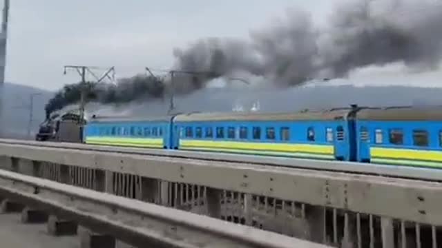 Steam-locomotives keep being used by #Ukraine